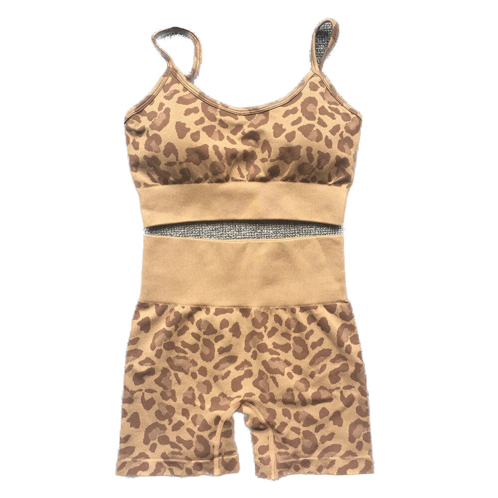 Conjunto deportivo de sujetador y shorts LeopardFit