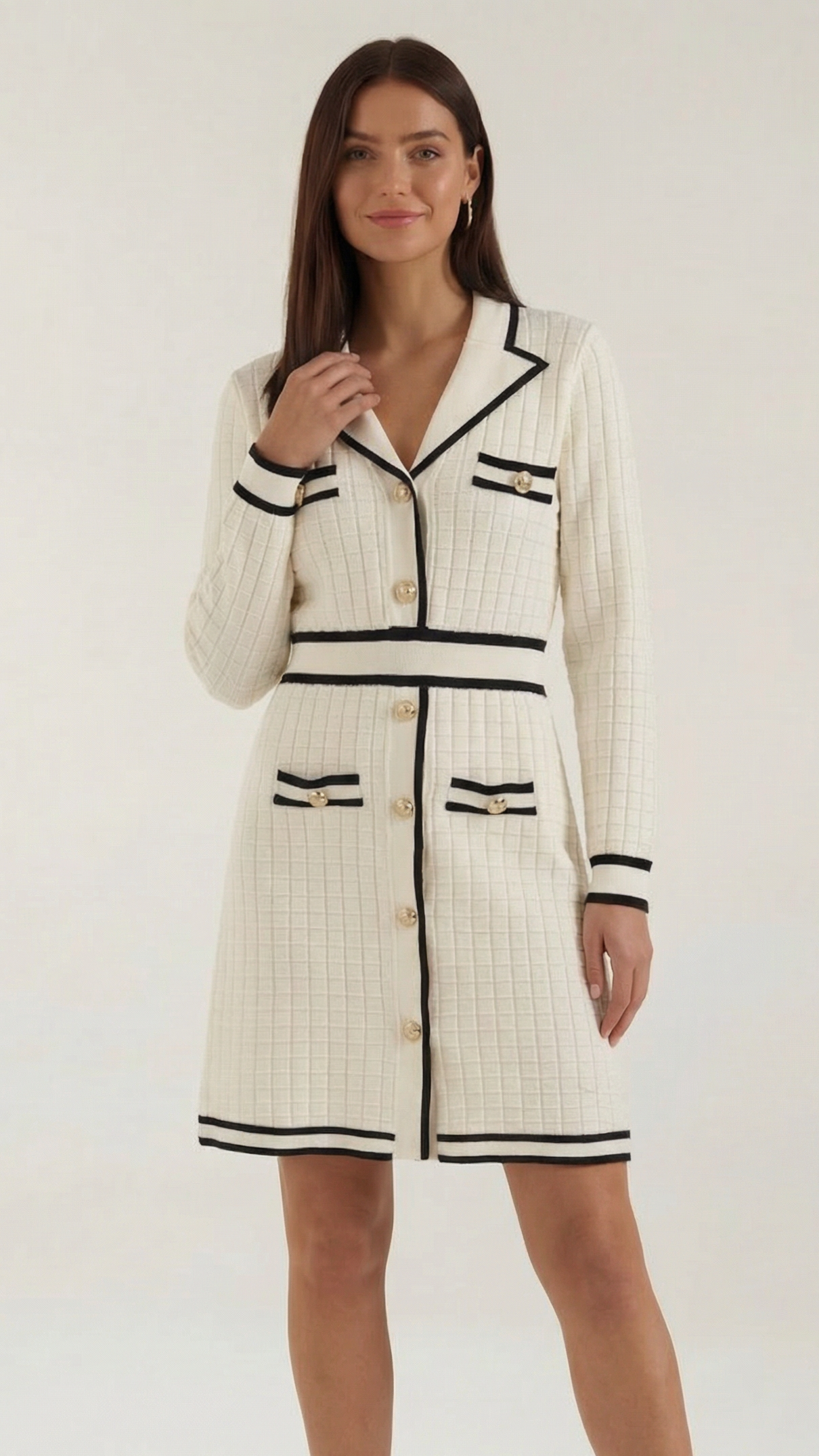 TRACY | Mini Vestido con Ribetes en Contraste y Corte Moderno