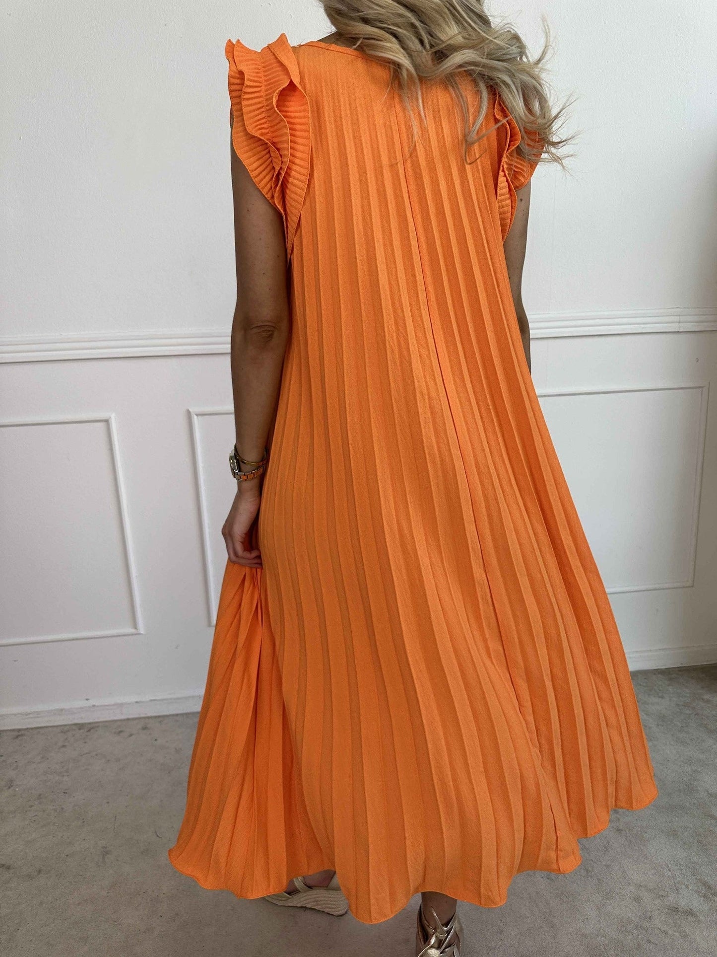 FLOR | Vestido Largo Plisado con Volantes en Hombros